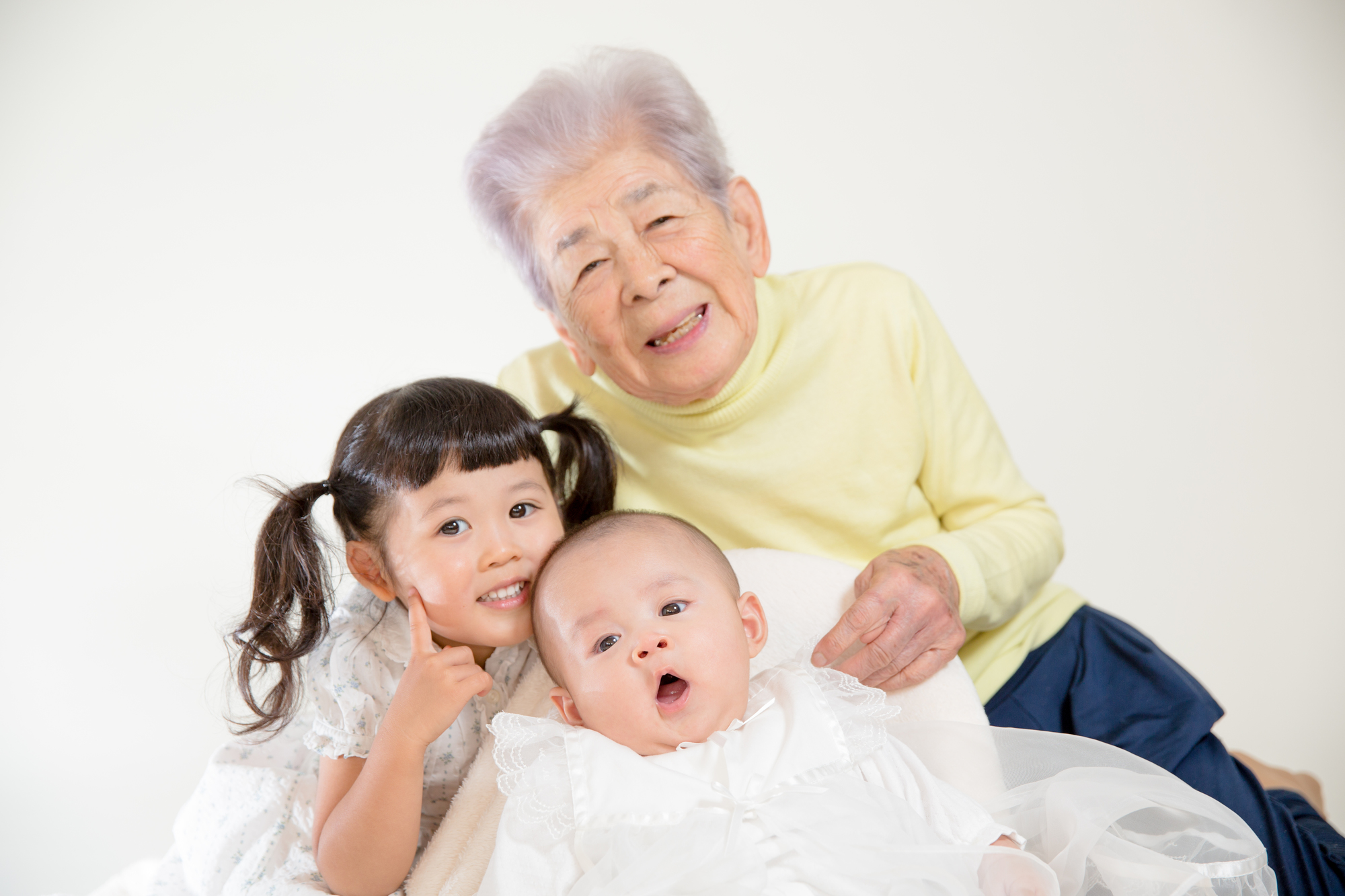 シリカは年齢とともに減少していく